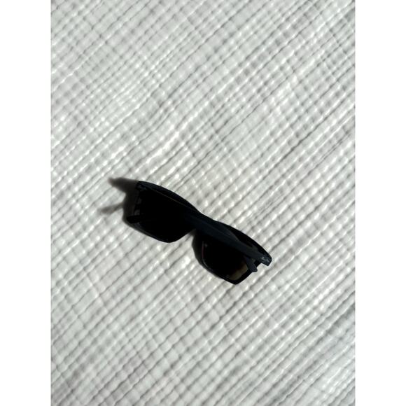 Maui Jim Cruzem Matte Black Hawaii Lava Rectangular Sunglasses - Picture 4 of 8